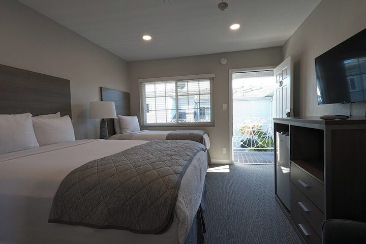 Room 30 of 38