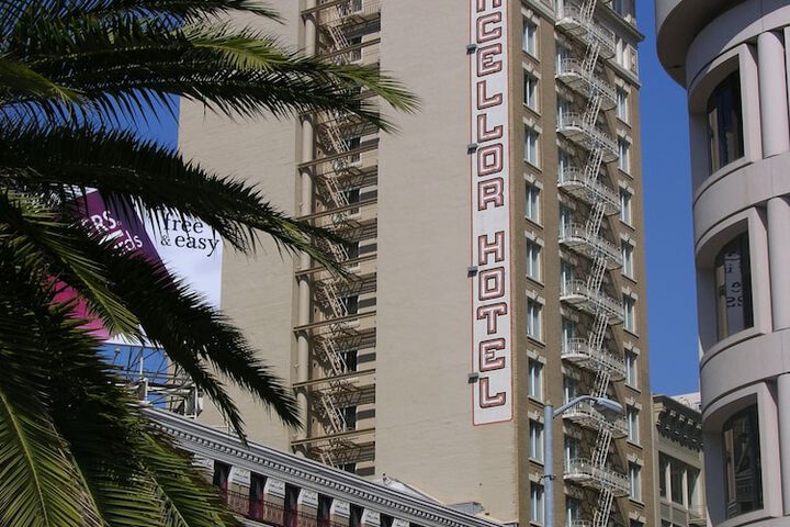 Hotel 7 of 37