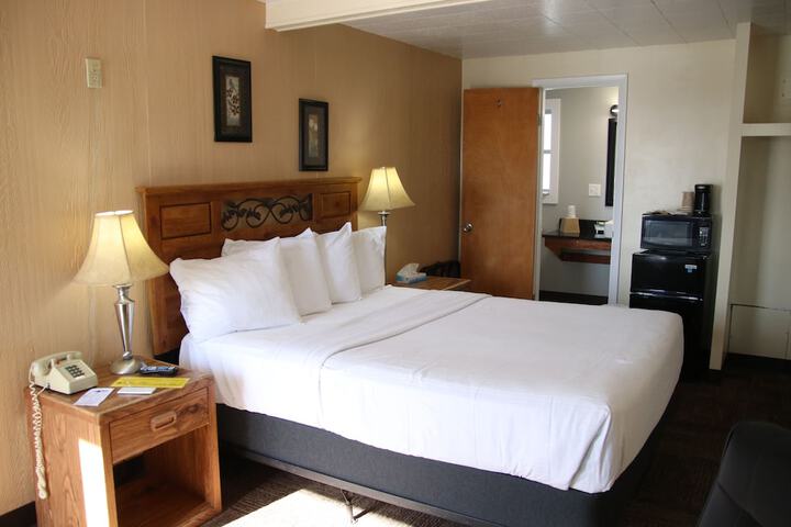 Room 37 of 51