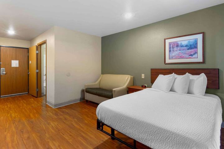 Room 25 of 26