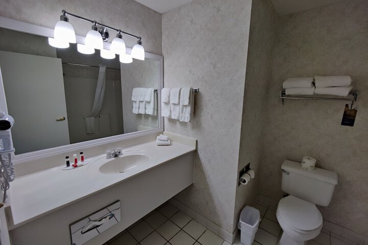 Baymont by Wyndham Albany MN