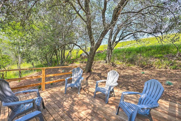 Walk to Main St: Historic Cottage in Sutter Creek