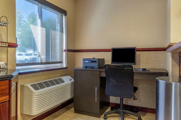 Business Center 38 of 38