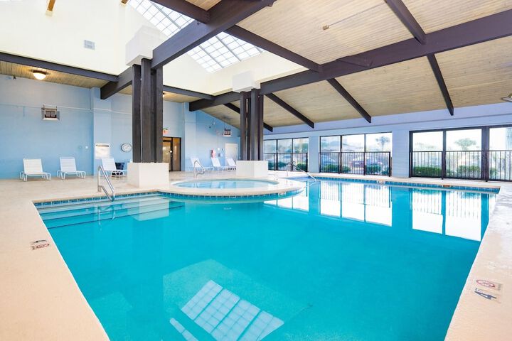 Pool 10 of 42