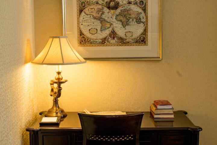 Room 8 of 42