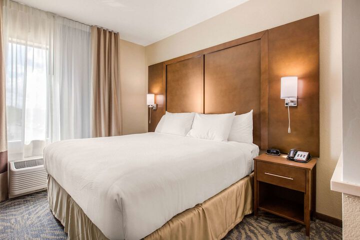 Room 21 of 35