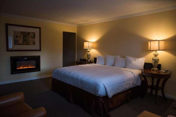 Room 30 of 43