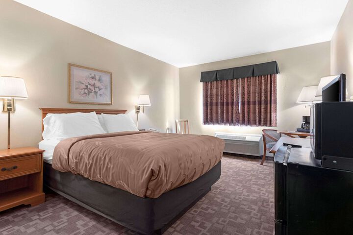 Room 17 of 51