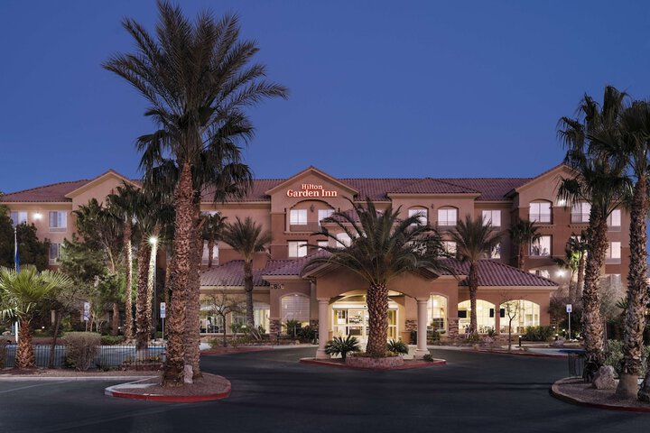Hotel 2 of 87