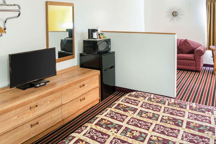 Room 13 of 44