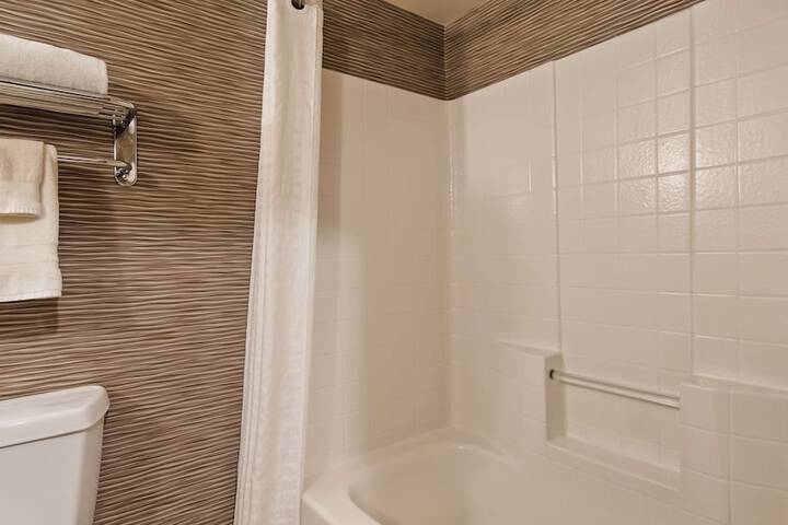 Room 20 of 35
