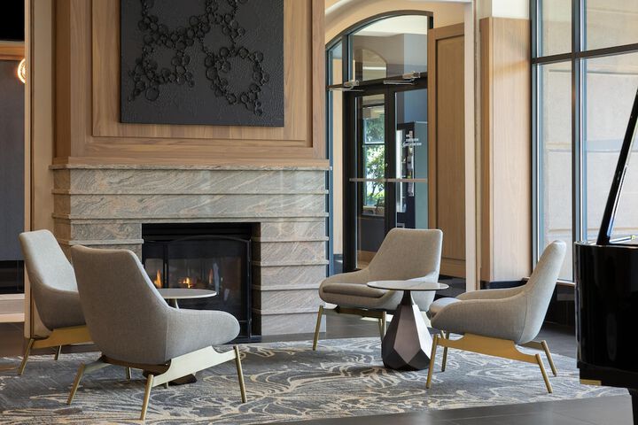 DoubleTree by Hilton North Vancouver