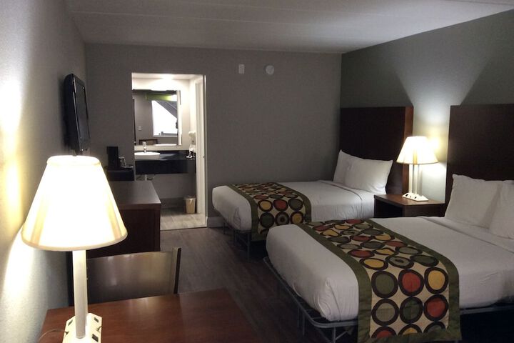 Room 9 of 24