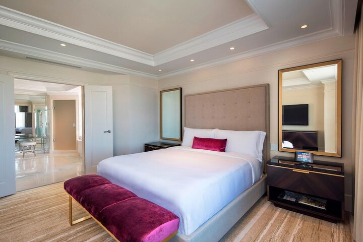 Room 40 of 115