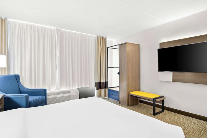 Room 18 of 52