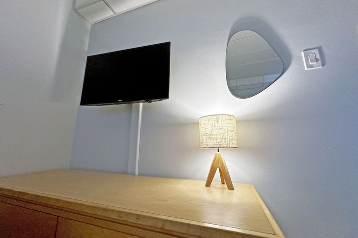 Room 57 of 77