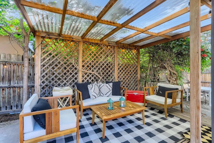 Terrace/Patio 72 of 79