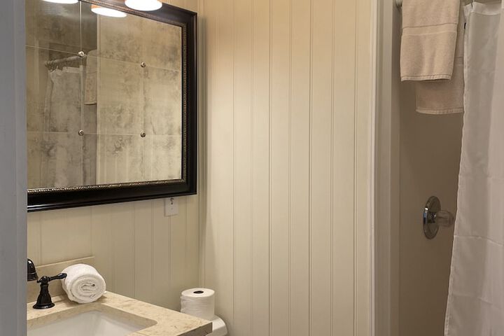 Room 48 of 99