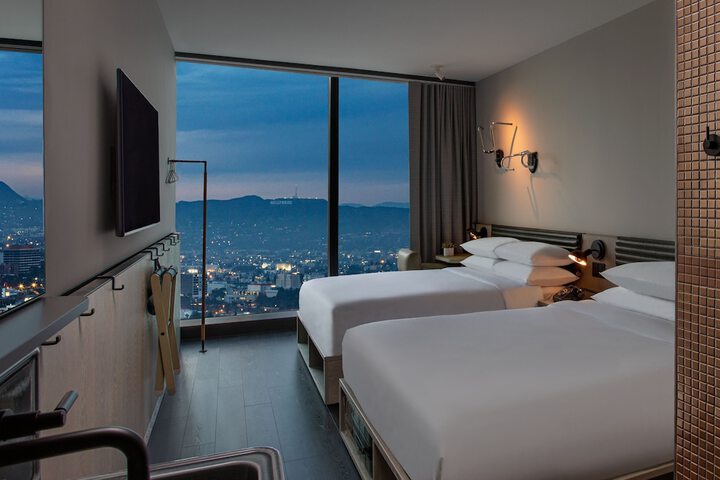Room 29 of 82