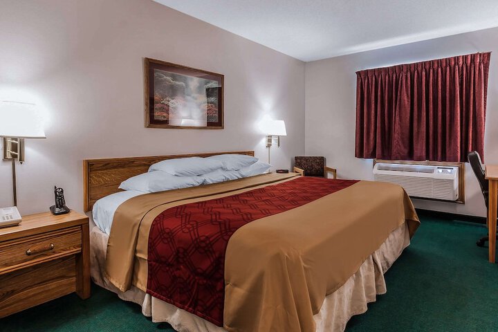 Room 12 of 35