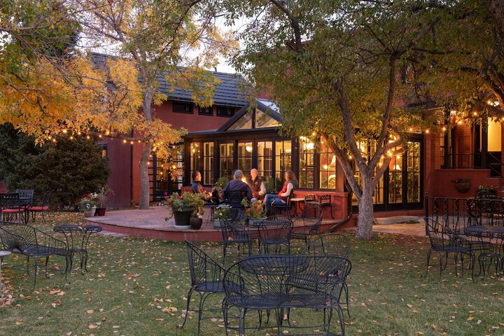 Chamberlin Inn Cody