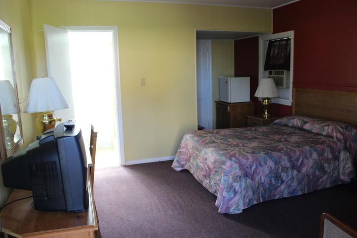 Room 10 of 22