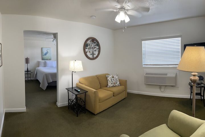 Hontoon Landing Resort & Marina