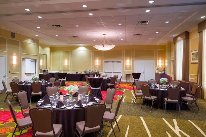 Hilton Garden Inn Edison / Raritan Center