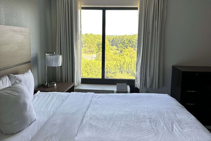 Room 25 of 49