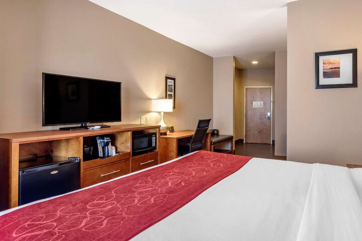 Comfort Suites Florence Shoals Area