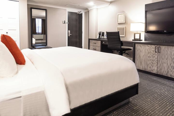 Crowne Plaza Fredericton-Lord Beaverbrook by IHG