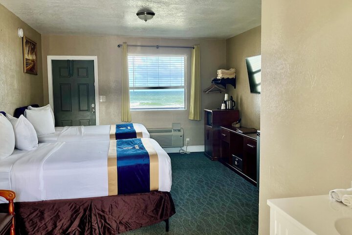 Room 4 of 31