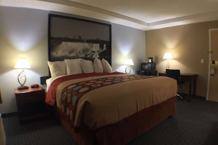 Room 19 of 21