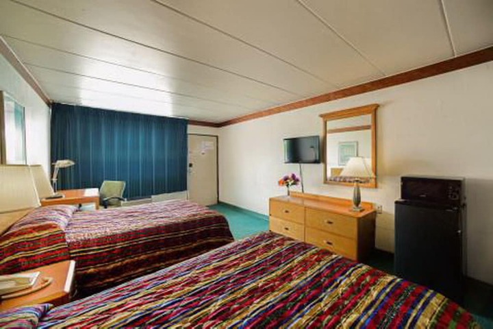 Room 16 of 24