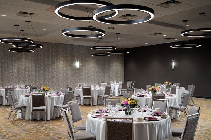 Ballroom/Hall 32 of 35
