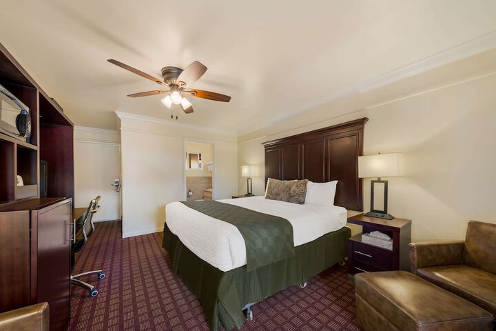 Room 18 of 36