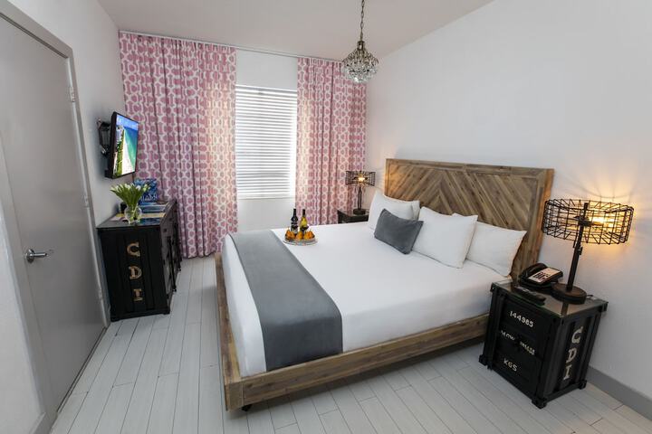 Room 15 of 44