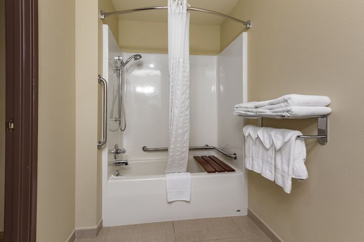 Comfort Suites Marquette