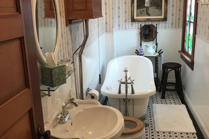 Room 15 of 47