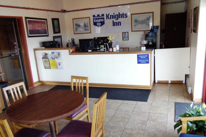 Knights Inn Boardman