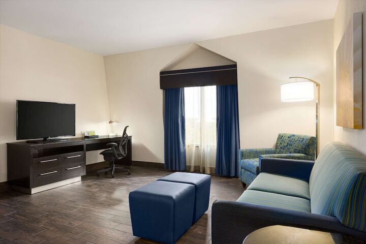 Room 15 of 34