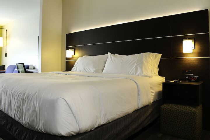 Room 28 of 57