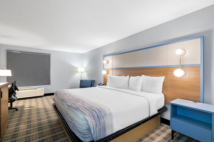 AmericInn by Wyndham Columbus Wisconsin