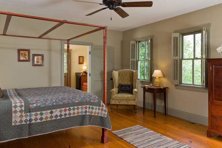 Room 40 of 65