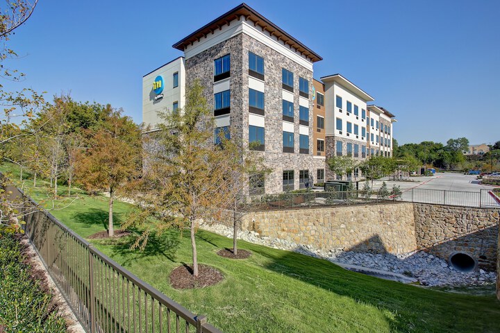 Tru by Hilton Rockwall Dallas TX