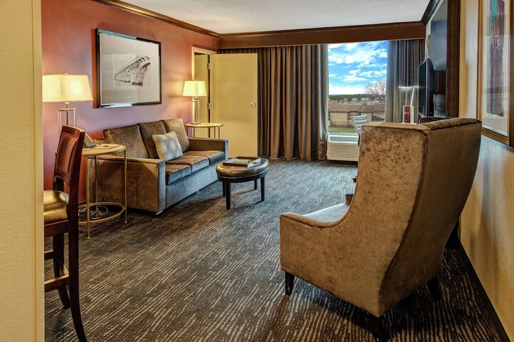 Room 15 of 40