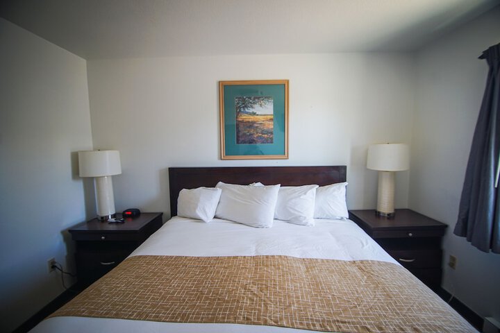 Room 14 of 27