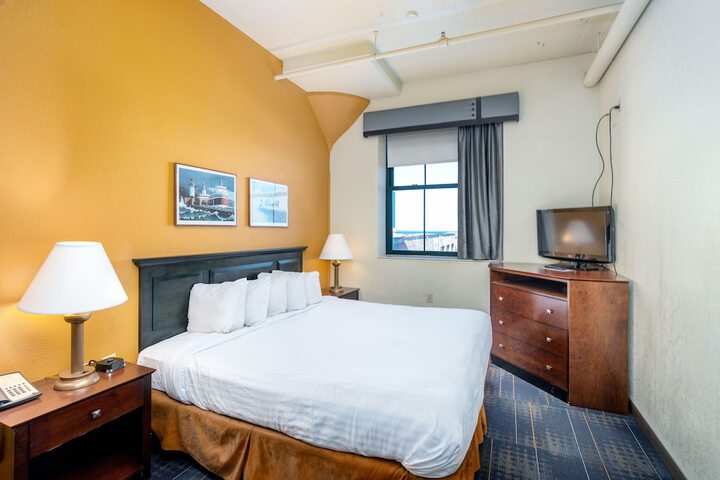 Room 39 of 74