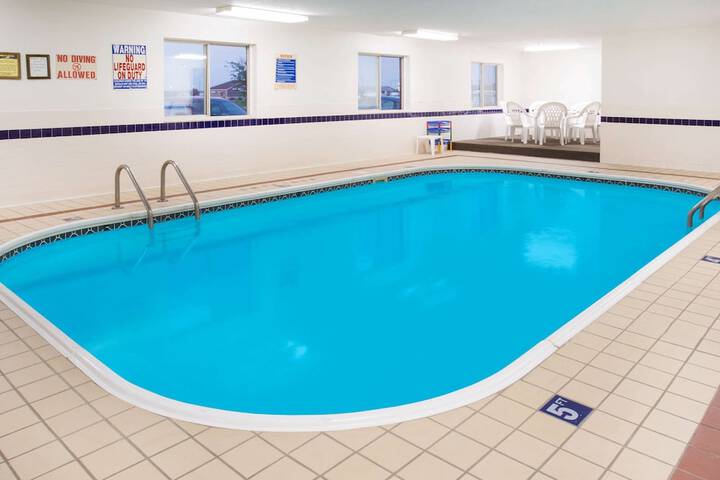 Pool 3 of 14
