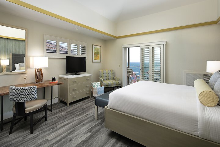 Inn at the Cove